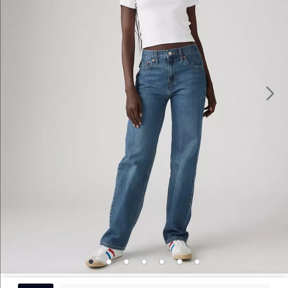 NWT Levi women’s low pro jeans size 30